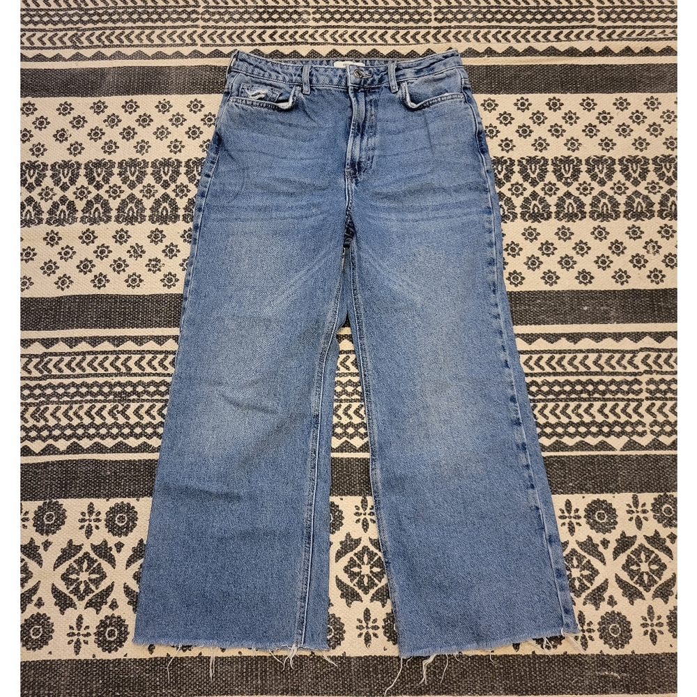 Womens Forever 21 jeans hem distressed wide leg cropped size 27